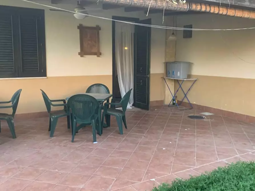 Immagine 21 di Villa in vendita  in VIALE himera 3 a Campofelice Di Roccella