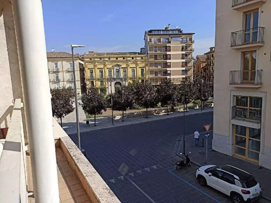 Immagine 1 di Appartamento in vendita  in PIAZZA liberta a Avellino