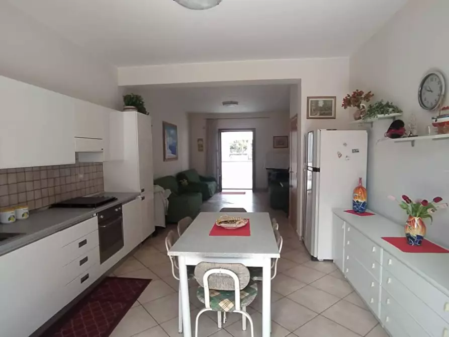 Immagine 7 di Appartamento in vendita  in VIA casale a Acireale