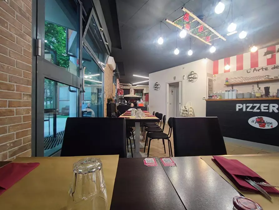 Immagine 7 di Attività commerciale in vendita  in VIALE radich 21 a Grugliasco