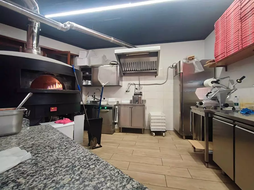 Immagine 9 di Attività commerciale in vendita  in VIALE radich 21 a Grugliasco