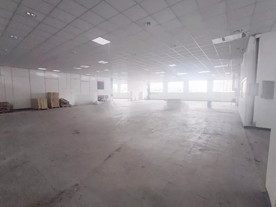 Immagine 9 di Capannone industriale in vendita  in CORSO cesare battisti 63 a Carignano