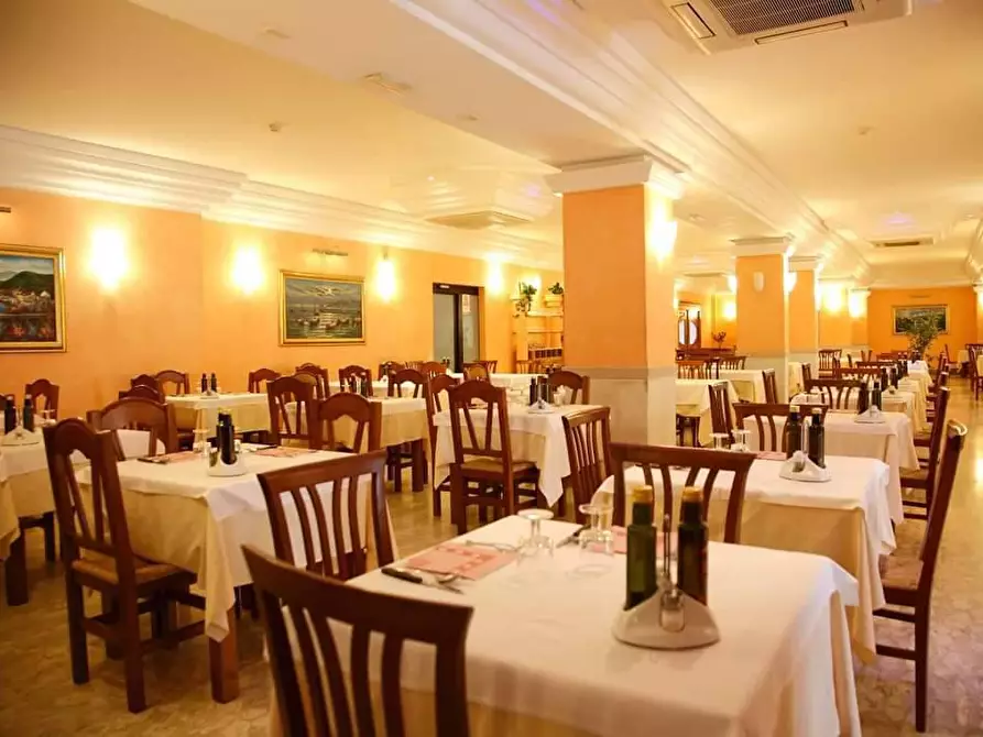 Immagine 4 di Albergo/B&B/Residence in vendita  a Catanzaro