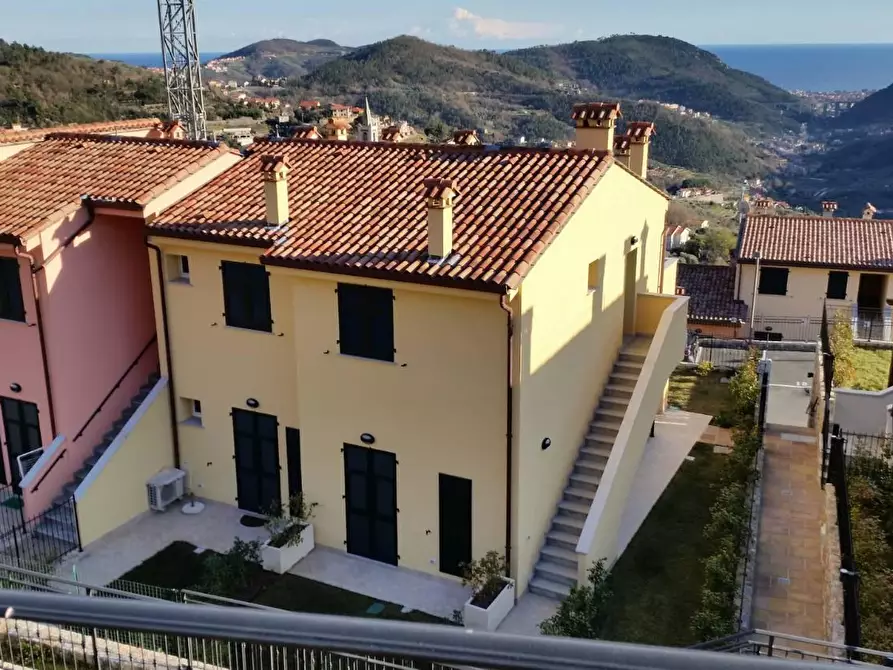 Immagine 4 di Appartamento in vendita  in VIA brunenghi a Magliolo