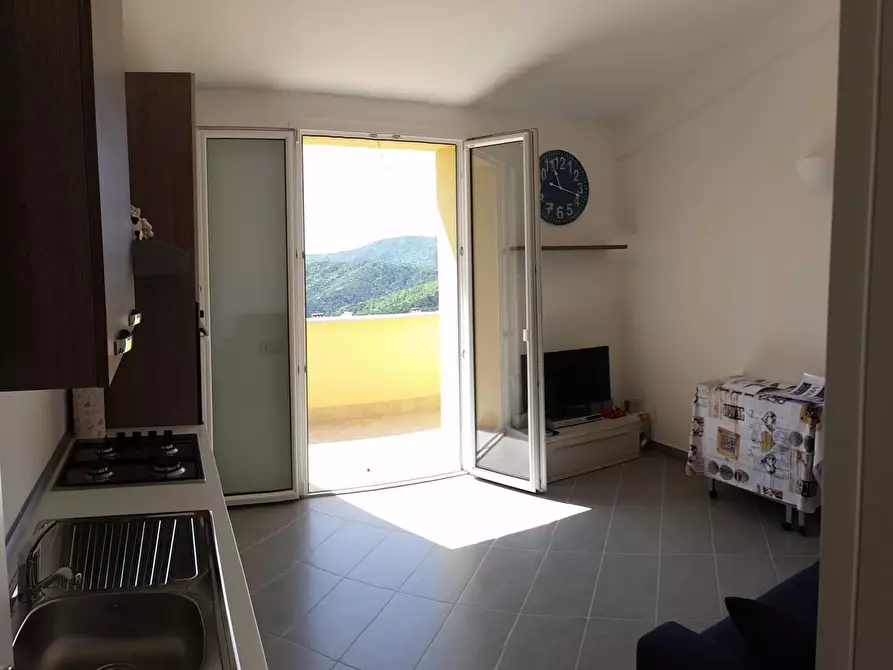 Immagine 5 di Appartamento in vendita  in VIA brunenghi a Magliolo