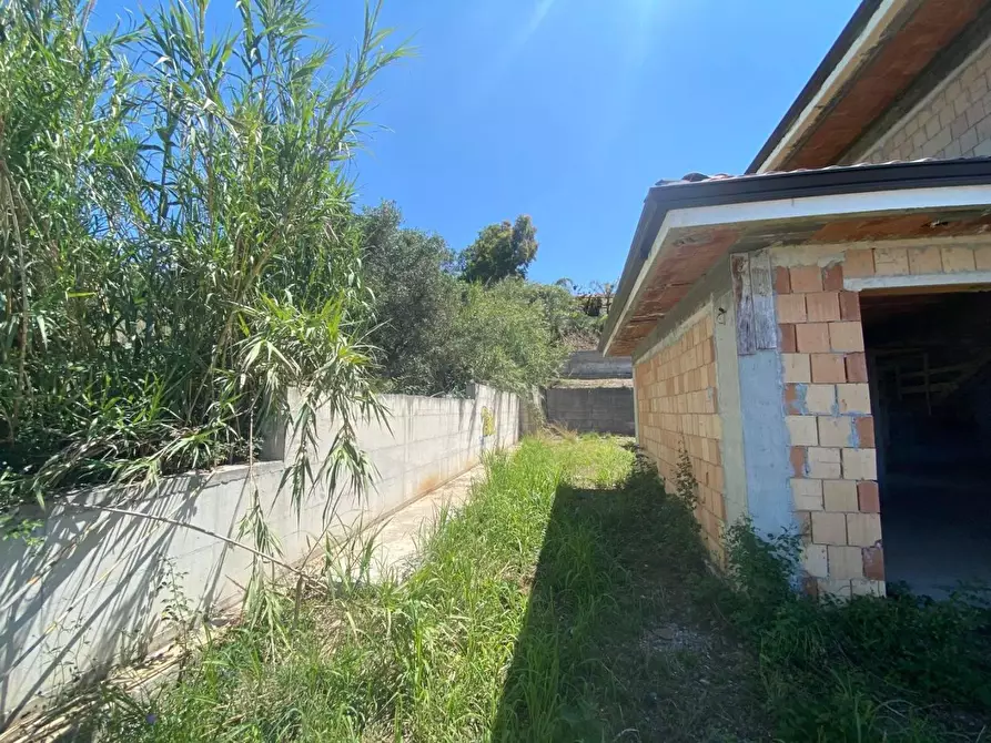 Immagine 8 di Rustico / casale in vendita  in LOCALITA'iapico  dei  fiori a Gizzeria