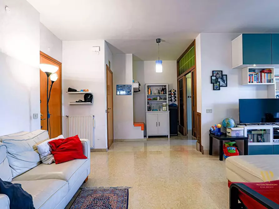 Immagine 13 di Appartamento in vendita  in VIA elio vittorini 109 a Roma