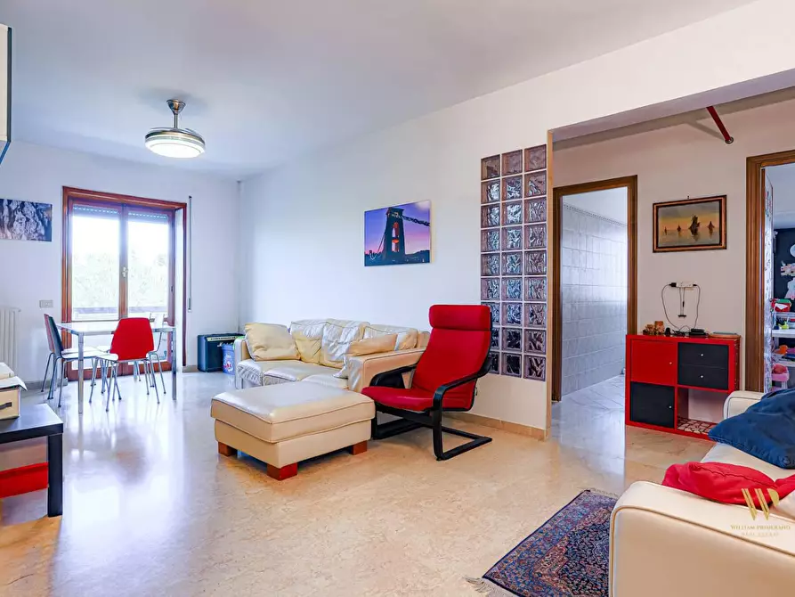 Immagine 16 di Appartamento in vendita  in VIA elio vittorini 109 a Roma