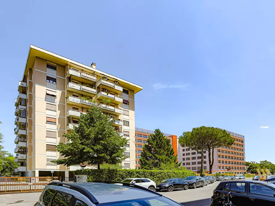 Immagine 1 di Appartamento in vendita  in VIA elio vittorini 109 a Roma