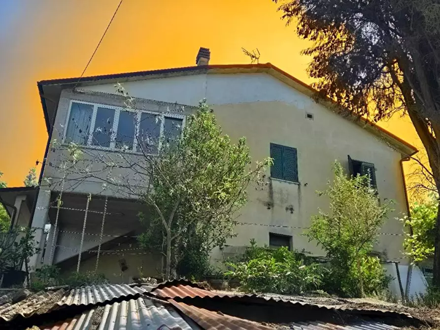 Immagine 25 di Casa indipendente in vendita  in LOCALITA'cozzano a Castiglion Fiorentino