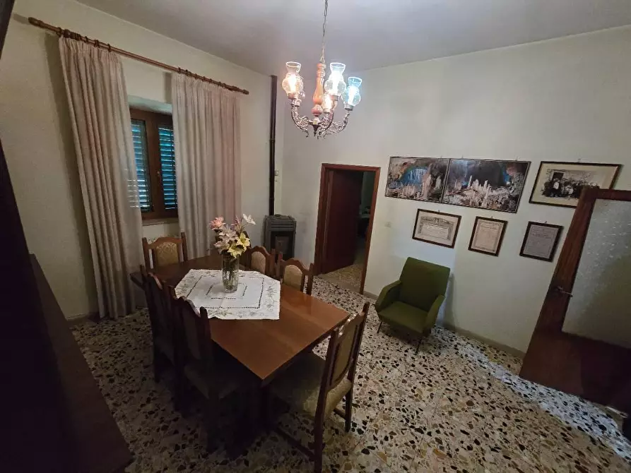 Immagine 4 di Casa indipendente in vendita  in LOCALITA'cozzano a Castiglion Fiorentino