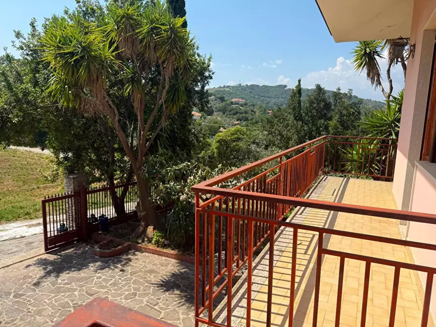 Immagine 12 di Villa in vendita  in CONTRADA cassile 28 a Altavilla Silentina