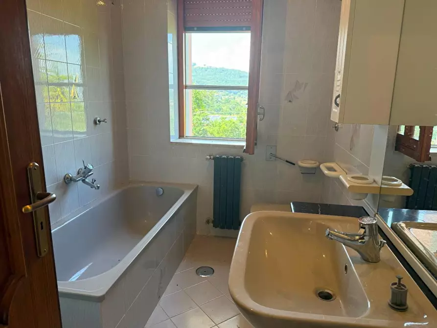 Immagine 6 di Villa in vendita  in CONTRADA cassile 28 a Altavilla Silentina