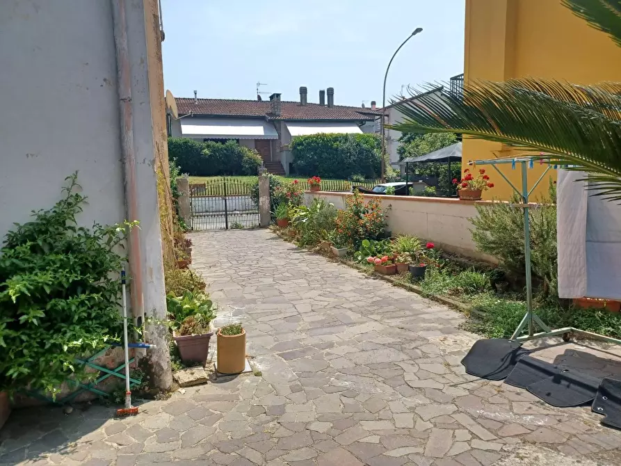Immagine 5 di Casa bifamiliare in vendita  in VIA giovannella a Agliana