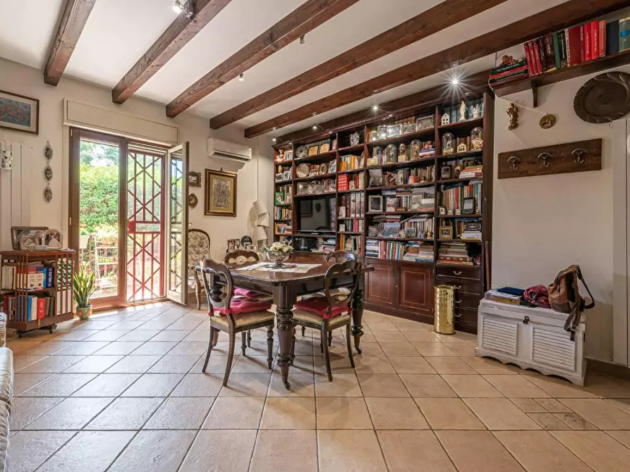 Immagine 10 di Appartamento in vendita  in VIA casalini 107 a Palermo