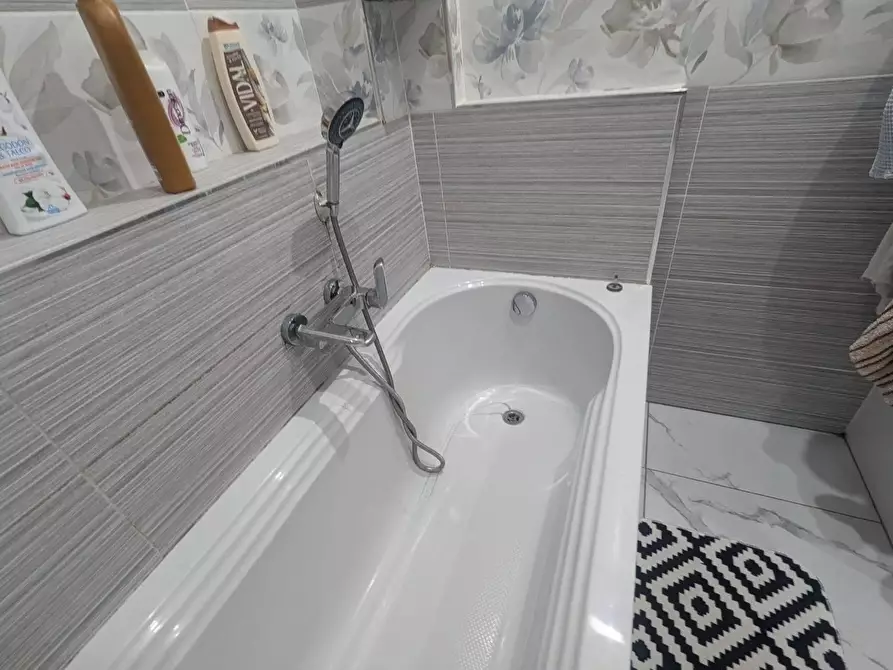 Immagine 18 di Appartamento in vendita  in VIA cesare battisti a Torre Annunziata