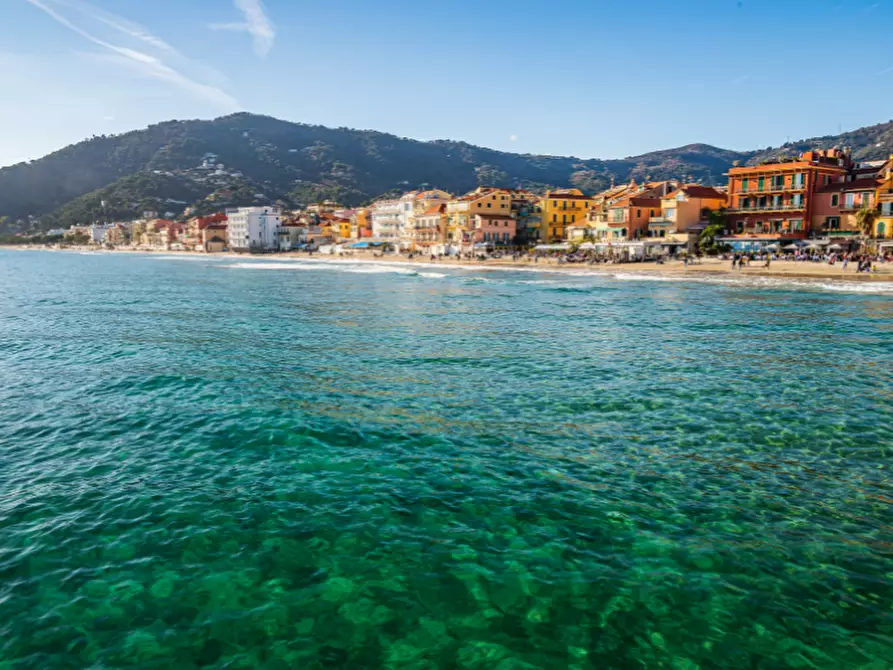 Immagine 26 di Appartamento in vendita  in ALTRO enrico toti a Alassio