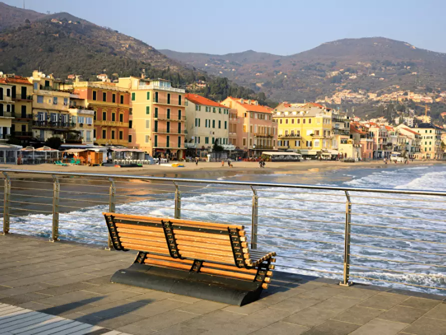 Immagine 28 di Appartamento in vendita  in ALTRO enrico toti a Alassio