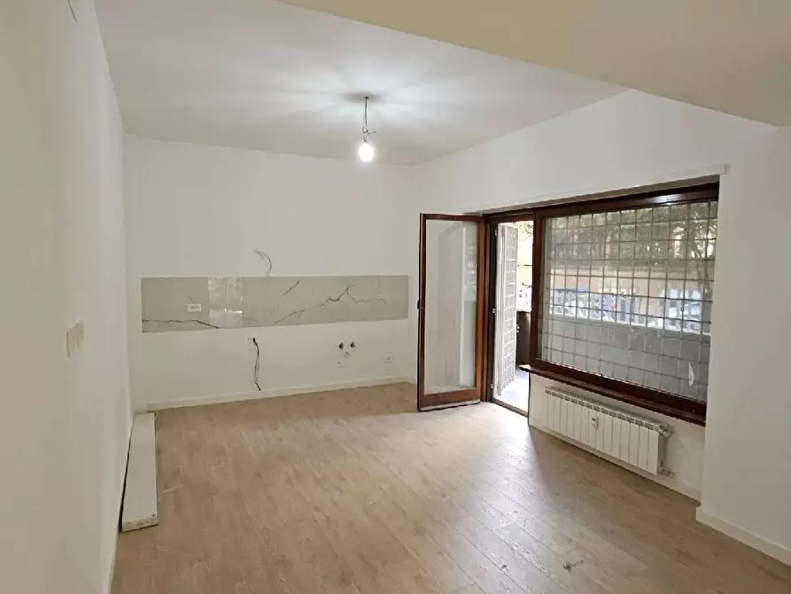 Immagine 5 di Appartamento in vendita  in VIA aquileia 3 a Roma