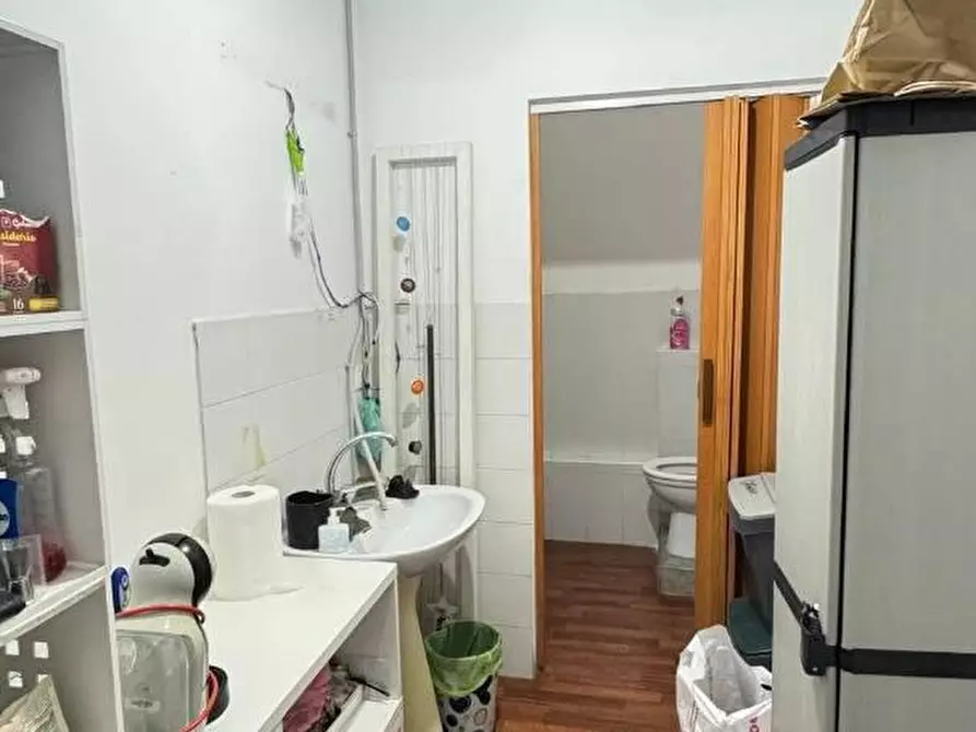 Immagine 7 di Attività commerciale in vendita  a Lamezia Terme