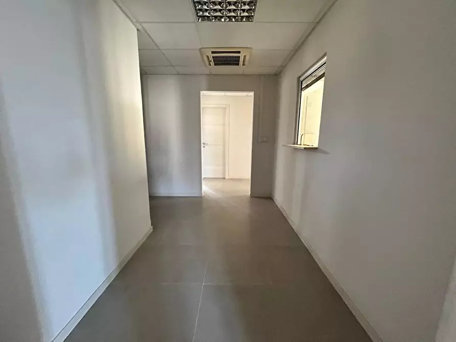 Immagine 17 di Ufficio in affitto  in VIA san vito a Agrigento