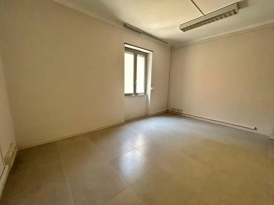 Immagine 30 di Ufficio in affitto  in VIA san vito a Agrigento