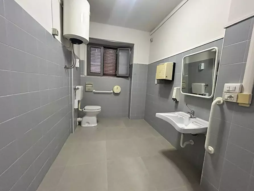 Immagine 25 di Ufficio in affitto  in VIA san vito a Agrigento