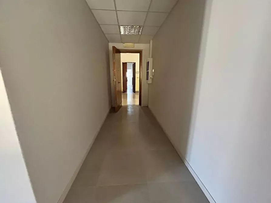 Immagine 11 di Ufficio in affitto  in VIA san vito a Agrigento