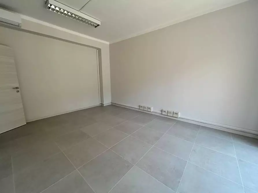 Immagine 22 di Ufficio in affitto  in VIA san vito a Agrigento