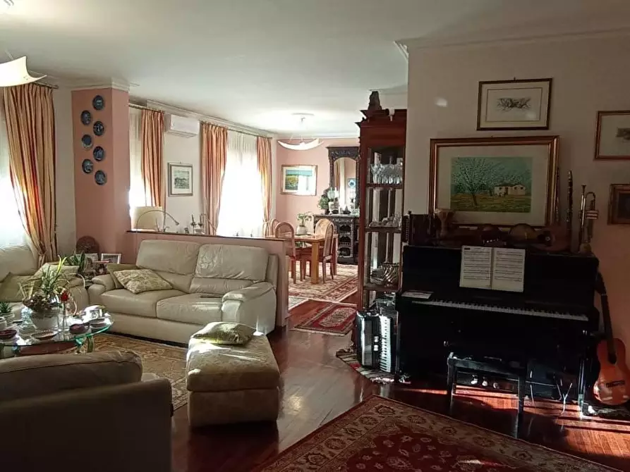 Immagine 18 di Appartamento in vendita  in VIA pietro  foscari a Roma