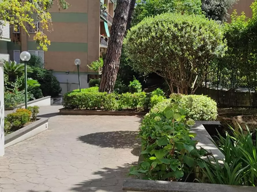 Immagine 26 di Appartamento in vendita  in VIA pietro  foscari a Roma
