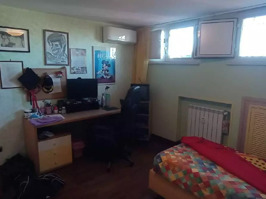 Immagine 5 di Appartamento in vendita  in VIA pietro  foscari a Roma