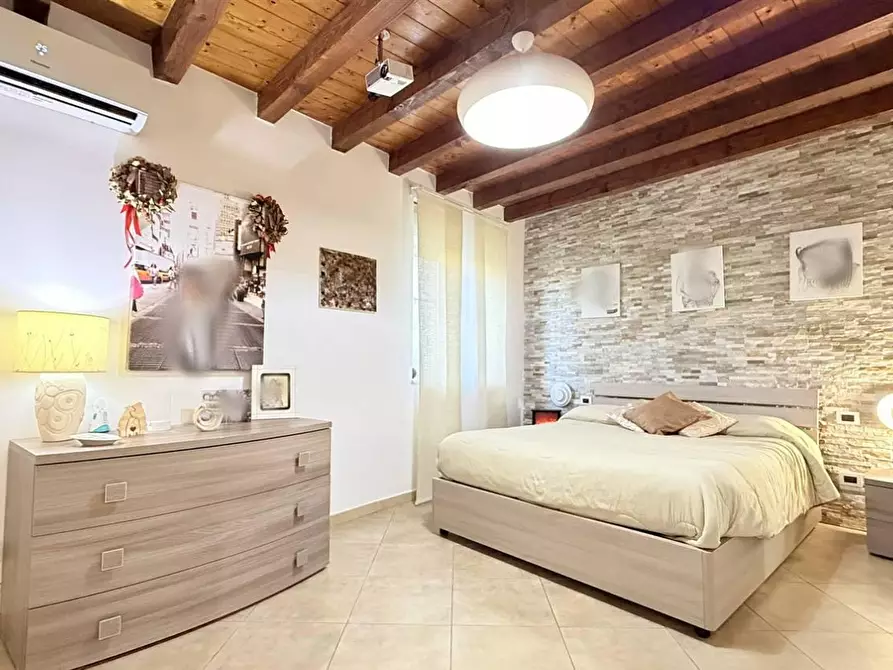 Immagine 11 di Appartamento in vendita  in VIA zuppetta 46 a Palermo