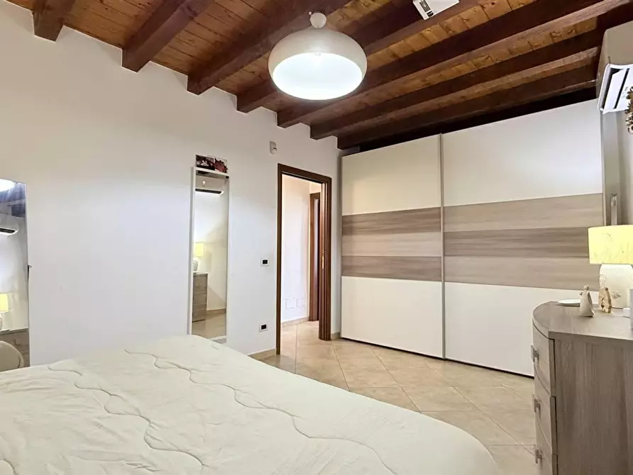 Immagine 12 di Appartamento in vendita  in VIA zuppetta 46 a Palermo