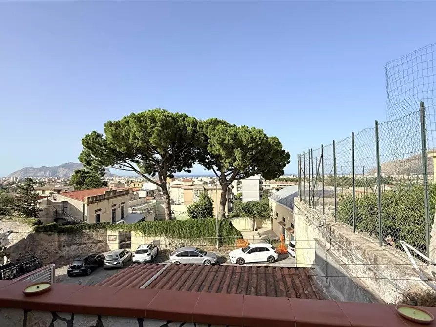 Immagine 17 di Appartamento in vendita  in VIA zuppetta 46 a Palermo
