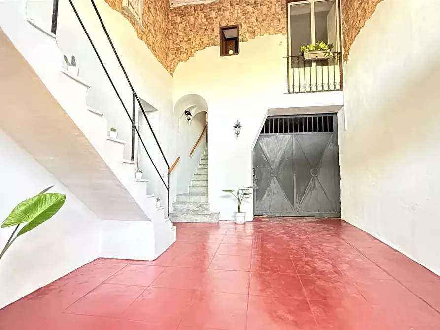 Immagine 2 di Appartamento in vendita  in VIA zuppetta 46 a Palermo