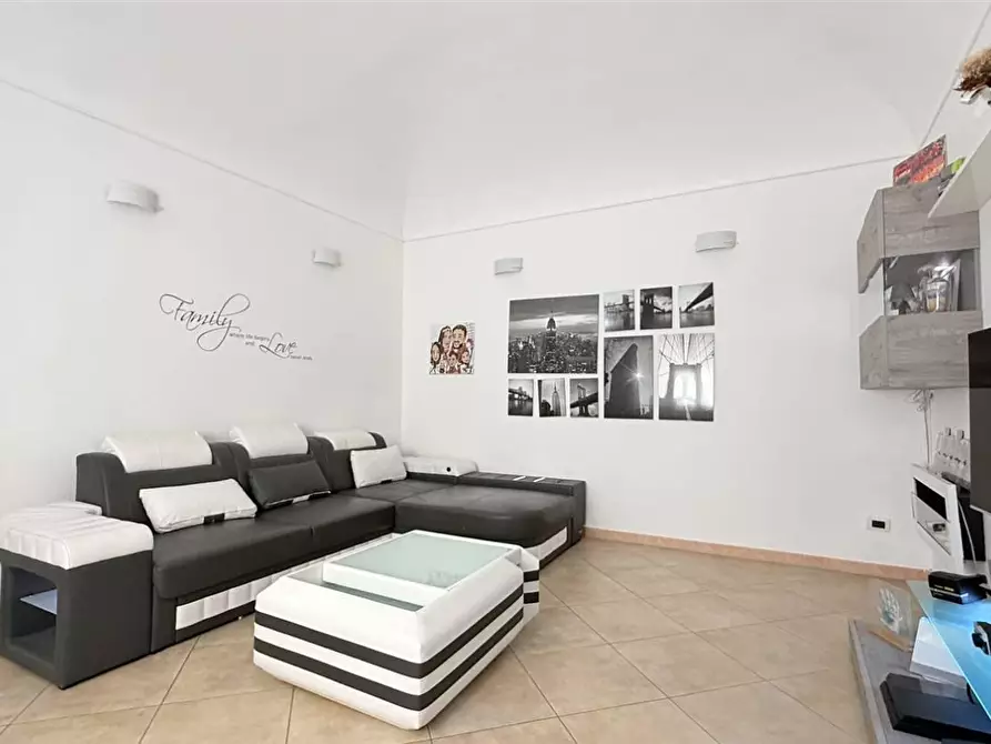 Immagine 7 di Appartamento in vendita  in VIA zuppetta 46 a Palermo