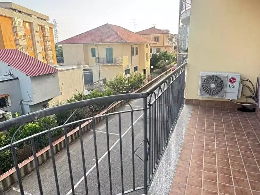 Immagine 11 di Appartamento in vendita  in VIA francesco cilea 2/A a Lamezia Terme