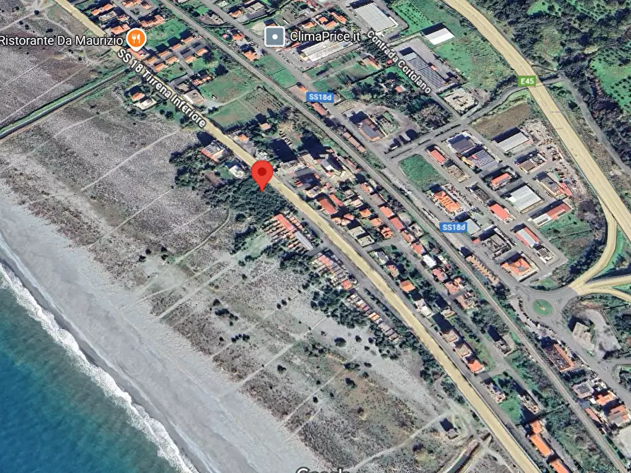 Immagine 3 di Terreno residenziale in vendita  in STRADA ss18 tirrena inferiore a Falerna