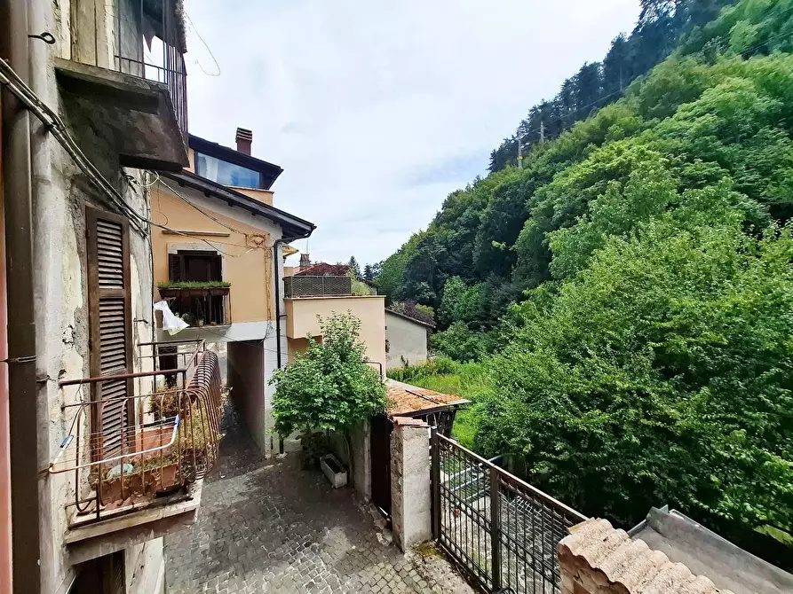 Immagine 6 di Terratetto in vendita  in VIA dei molini a Tagliacozzo
