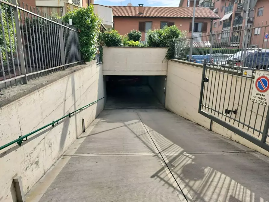 Immagine 2 di Box auto in vendita  in VIA stupinigi 29/11 a Nichelino