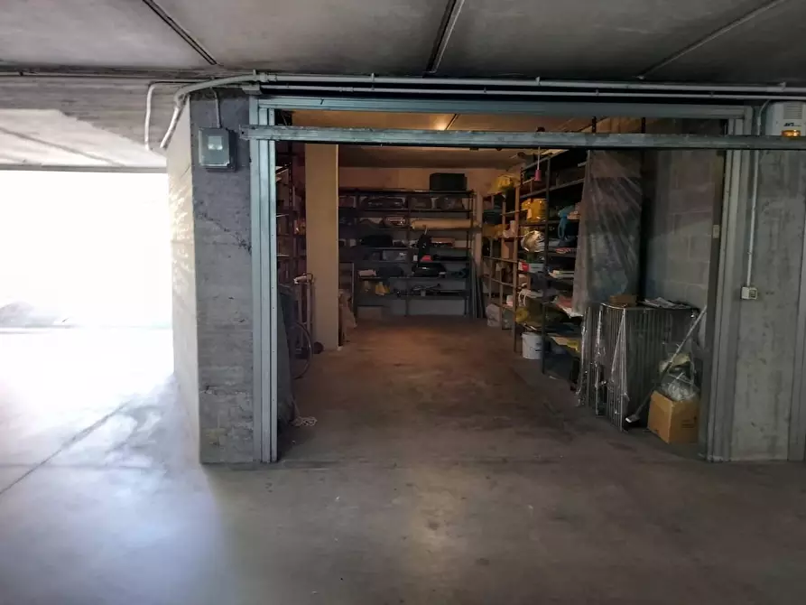 Immagine 5 di Box auto in vendita  in VIA stupinigi 29/11 a Nichelino