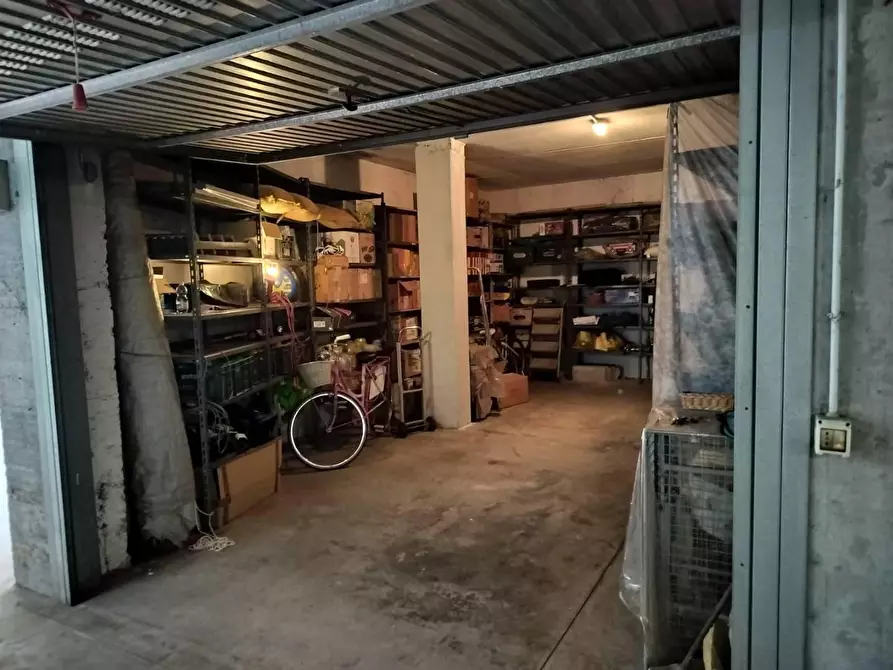 Immagine 8 di Box auto in vendita  in VIA stupinigi 29/11 a Nichelino