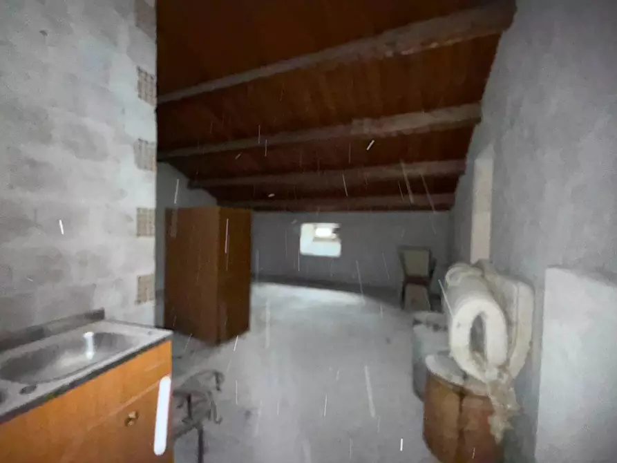 Immagine 10 di Villa in vendita  in ALTRO barletta 12 a San Chirico Raparo