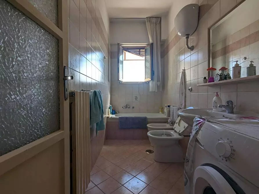 Immagine 8 di Appartamento in vendita  in VIA vittorio  veneto  sud a Torre Annunziata