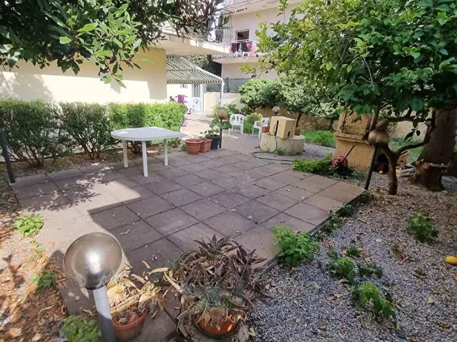 Immagine 19 di Villa in vendita  in VIA aldo moro a Falerna