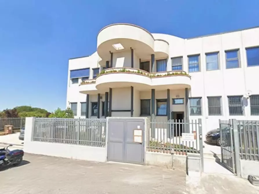 Immagine 2 di Capannone industriale in vendita  in LOCALITA'rigutino  ovest a Arezzo