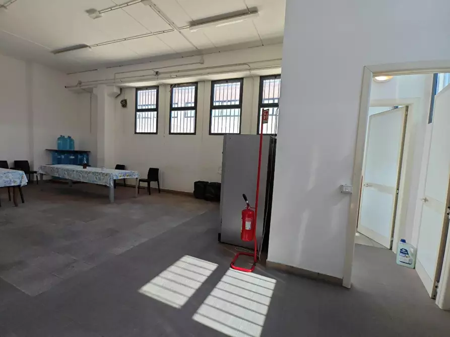 Immagine 3 di Capannone industriale in vendita  in LOCALITA'rigutino  ovest a Arezzo