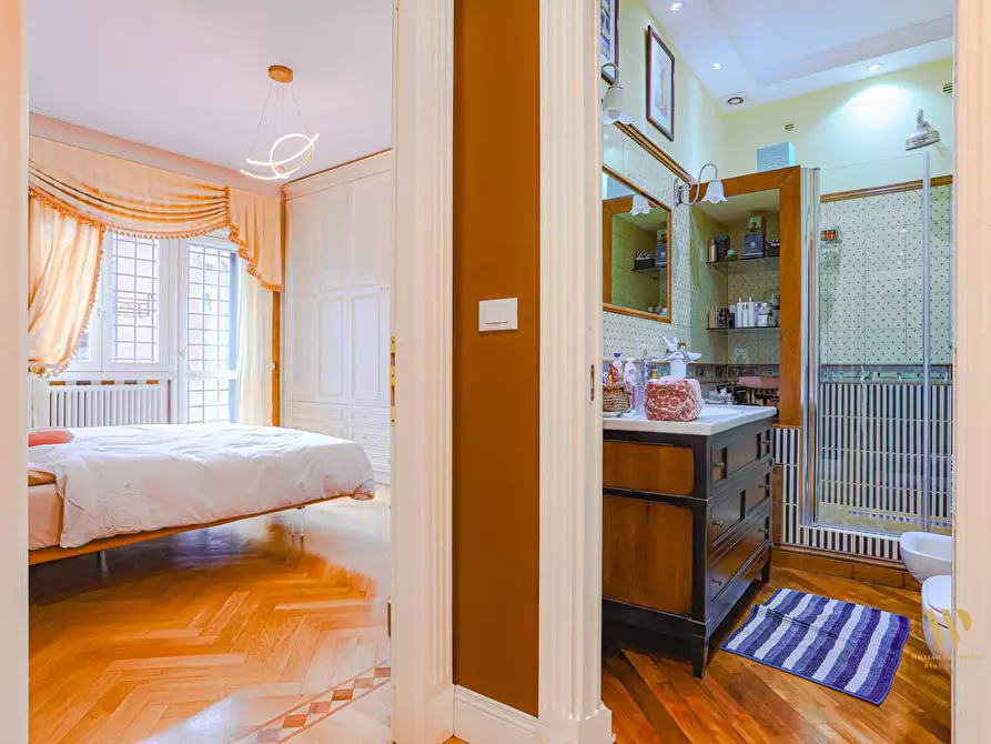 Immagine 18 di Appartamento in vendita  in VIA amantea 77 a Roma