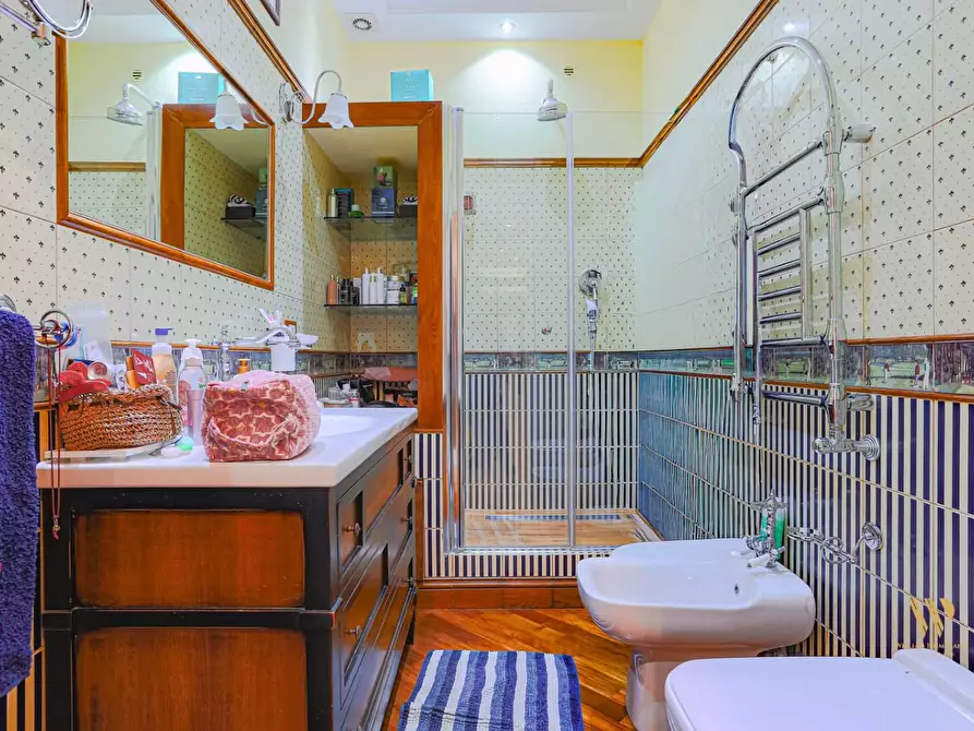 Immagine 23 di Appartamento in vendita  in VIA amantea 77 a Roma